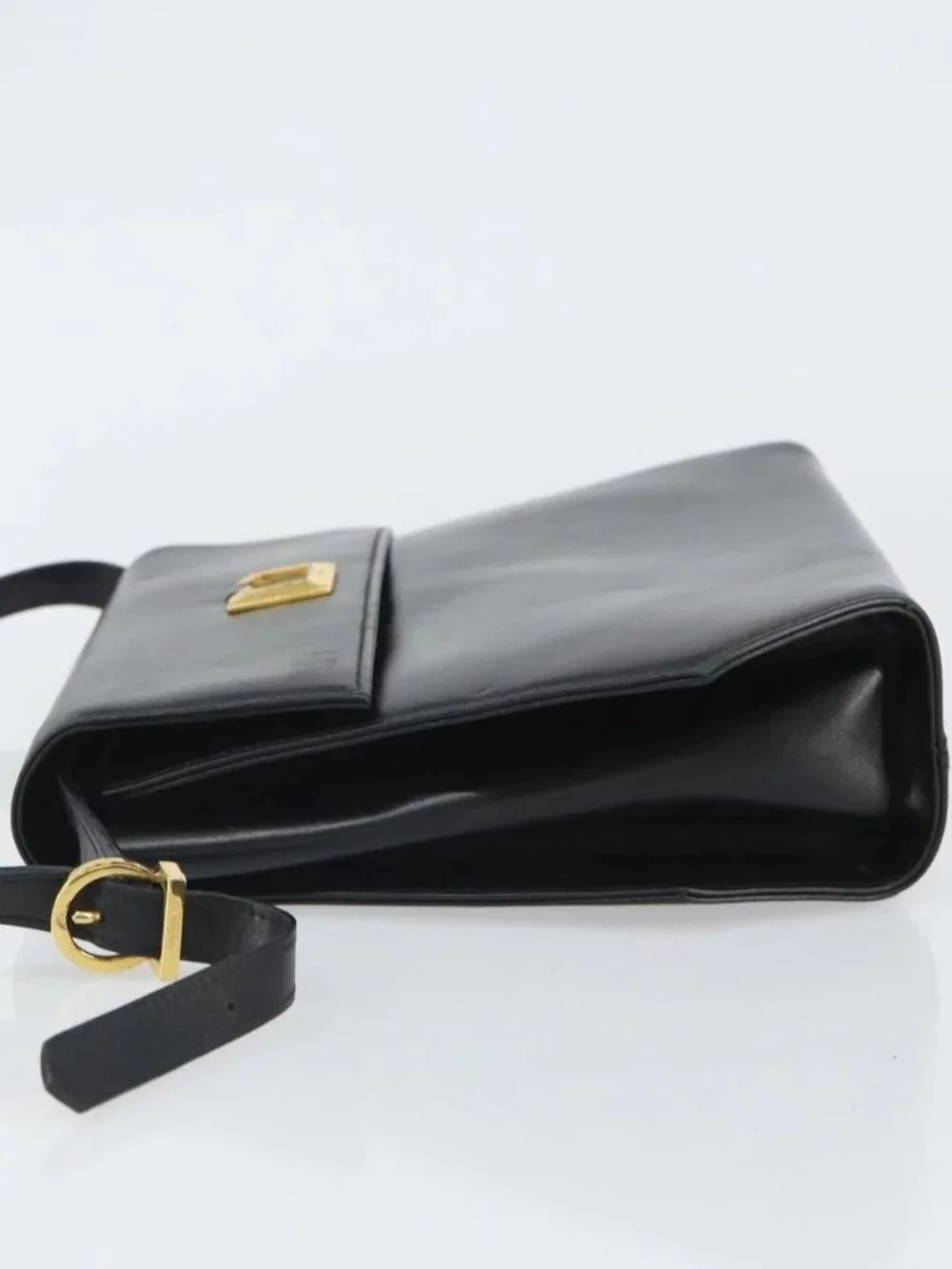 Salvatore Ferragamo Shoulder Bag Leather Black Gold Auth BA9556